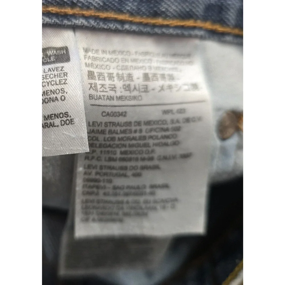 Levi's 560 Jeans Men's 32 x 27 (tag 34 x 29) Blue Light - Medium Wash